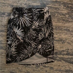 Fabletics Black and White Tropical Print Skirt